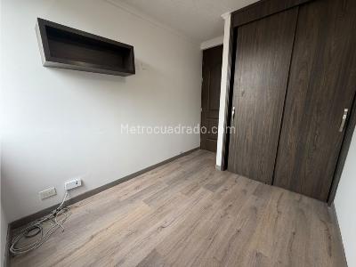 Apartamento de 3 alcobas en arriendo en Loma De Los Bernal, Medellín, 70 m² · foto 14 de 16