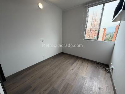 Apartamento de 3 alcobas en arriendo en Loma De Los Bernal, Medellín, 70 m² · foto 15 de 16