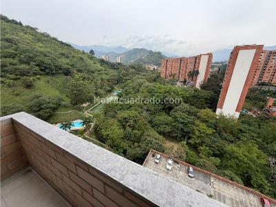 Apartamento de 3 alcobas en arriendo en Loma De Los Bernal, Medellín, 70 m² · foto 5 de 16