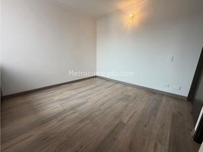 Apartamento de 3 alcobas en arriendo en Loma De Los Bernal, Medellín, 70 m² · foto 9 de 16