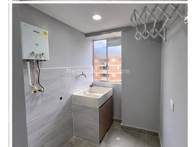 Apartamento de 3 alcobas en arriendo en San Gabriel, Itagüí, 55 m² · foto 9 de 11