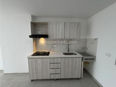 Apartamento de 2 alcobas en arriendo en Maria Auxiliadora, Sabaneta, 55 m² · foto 2 de 20