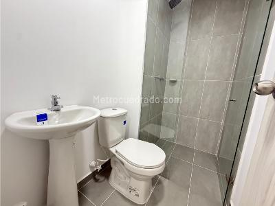 Apartamento de 2 alcobas en arriendo en Maria Auxiliadora, Sabaneta, 55 m² · foto 9 de 20