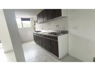 Apartamento de 3 alcobas en arriendo en Loma De San Julian, Medellín, 90 m² · foto 3 de 14