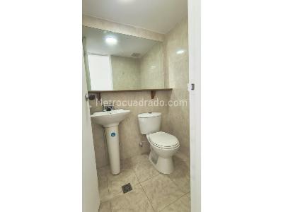 Apartamento de 3 alcobas en arriendo en Loma De San Julian, Medellín, 90 m² · foto 9 de 14