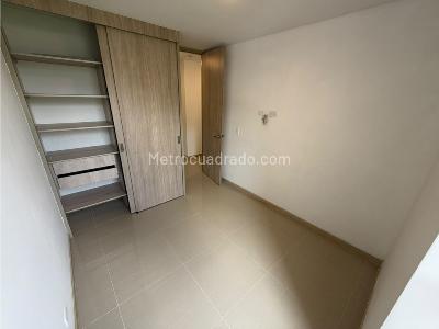 Apartamento de 3 alcobas en arriendo en Niquia, Bello, 80 m² · foto 11 de 16