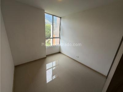 Apartamento de 3 alcobas en arriendo en Niquia, Bello, 80 m² · foto 13 de 16