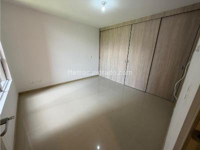 Apartamento de 3 alcobas en arriendo en Niquia, Bello, 80 m² · foto 14 de 16