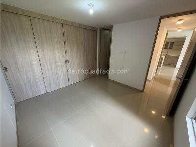 Apartamento de 3 alcobas en arriendo en Niquia, Bello, 80 m² · foto 15 de 16