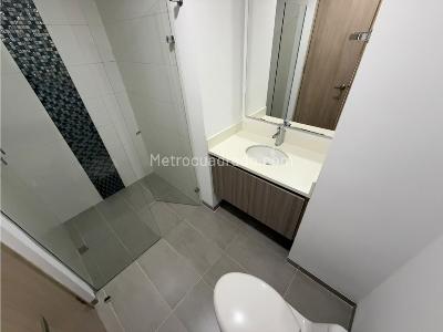 Apartamento de 3 alcobas en arriendo en Niquia, Bello, 80 m² · foto 16 de 16