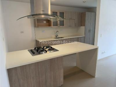Apartamento de 3 alcobas en arriendo en Niquia, Bello, 80 m² · foto 4 de 16