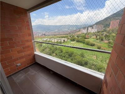 Apartamento de 3 alcobas en arriendo en Niquia, Bello, 80 m² · foto 8 de 16