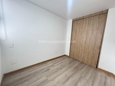 Apartamento de 3 alcobas en arriendo en Las Palmas, Medellín, 130 m² · foto 11 de 18