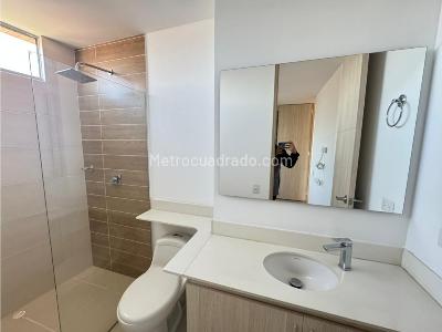 Apartamento de 3 alcobas en arriendo en Loma De Los Gonzalez, Medellín · foto 13 de 17