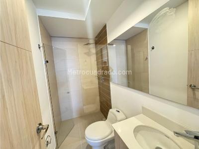 Apartamento de 3 alcobas en arriendo en Loma De Los Gonzalez, Medellín · foto 15 de 17