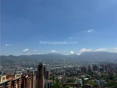 Apartamento de 3 alcobas en arriendo en Loma De Los Gonzalez, Medellín · foto 3 de 17