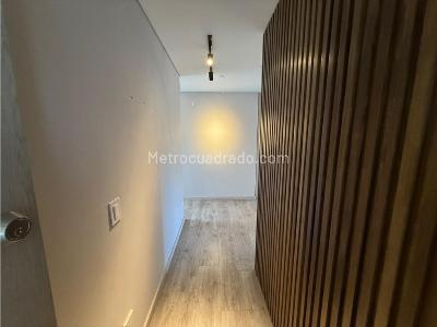 Apartamento de 2 alcobas en arriendo en El Poblado, Medellín, 92 m² · foto 5 de 20