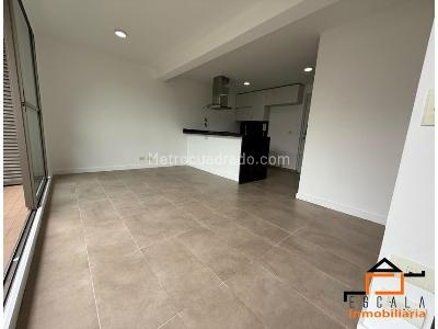 Apartaestudio en arriendo en Loma De Los Bernal, Medellín, 55 m² · foto 4 de 13