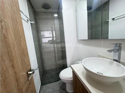 Apartamento de 3 alcobas en arriendo en Las Palmas, Medellín, 130 m² · foto 10 de 17