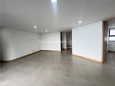 Apartamento de 3 alcobas en arriendo en Las Palmas, Medellín, 130 m² · foto 3 de 17