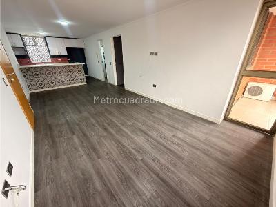 Apartaestudio en arriendo en Las Acacias, Medellín, 60 m² · foto 2 de 11