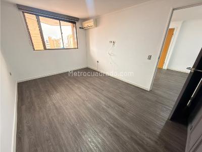 Apartaestudio en arriendo en Las Acacias, Medellín, 60 m² · foto 4 de 11