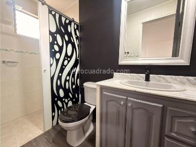 Apartaestudio en arriendo en Las Acacias, Medellín, 60 m² · foto 8 de 11