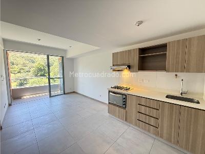 Apartamento en Arriendo, Tres Esquinas, Sabaneta