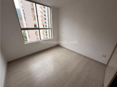 Apartamento de 2 alcobas en arriendo en Loma De Los Bernal, Medellín, 65 m² · foto 12 de 13