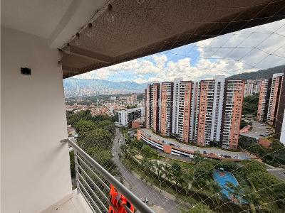Apartamento de 2 alcobas en arriendo en Loma De Los Bernal, Medellín, 60 m² · foto 7 de 17