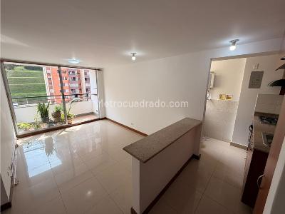 Apartamento en Arriendo, Loma De Los Bernal, Medellín
