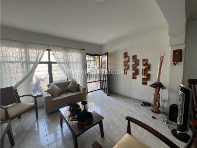 Casa de 5 alcobas en venta en Primero De Mayo, Cali, 130 m² · foto 3 de 20