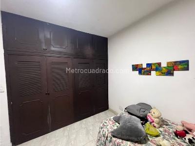 Casa de 5 alcobas en venta en Primero De Mayo, Cali, 130 m² · foto 12 de 20