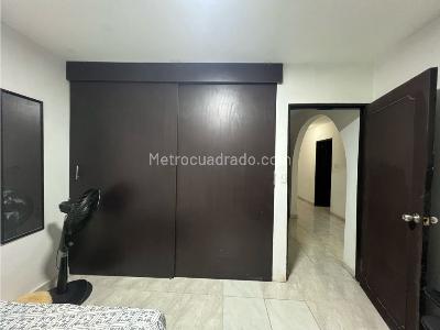 Casa de 5 alcobas en venta en Primero De Mayo, Cali, 130 m² · foto 19 de 20