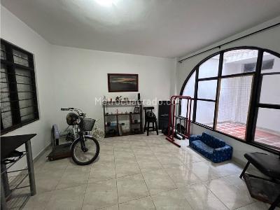 Casa de 5 alcobas en venta en Primero De Mayo, Cali, 130 m² · foto 20 de 20