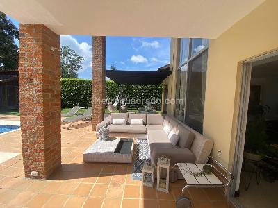 Casa de 5 alcobas en venta en Cerritos Cafelia, Pereira, 1200 m² · foto 9 de 10