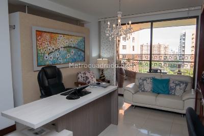 Apartamento de 3 alcobas en venta en Bajo Aguacatal, Cali, 220 m² · foto 11 de 18