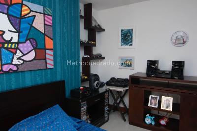 Apartamento de 3 alcobas en venta en Bajo Aguacatal, Cali, 220 m² · foto 16 de 18