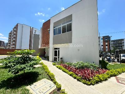 Apartamento de 2 alcobas en venta en Bochalema, Cali, 57 m² · foto 17 de 19