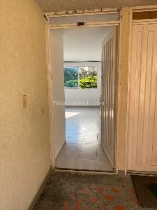 Apartamento en venta en Cañaverales, Cali · foto 2 de 12
