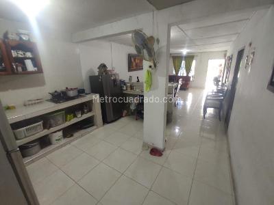 Casa de 3 alcobas en venta en La Arboraya, Barranquilla, 350 m² · foto 4 de 11