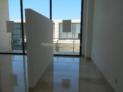 Casa de 5 alcobas en venta en Villa Campestre, Barranquilla, 337 m² · foto 9 de 20