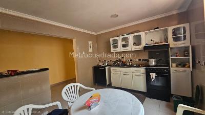 Casa de 5 alcobas en arriendo en Bellavista, Barranquilla, 400 m² · foto 3 de 20