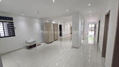 Casa de 5 alcobas en arriendo en Granadillo, Barranquilla, 480 m² · foto 3 de 20