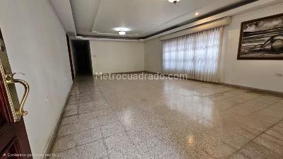 Casa de 5 alcobas en venta en La Concepcion, Barranquilla, 320 m² · foto 4 de 16