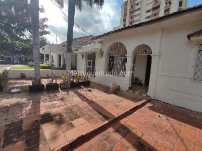 Casa de 4 alcobas en arriendo en El Prado, Barranquilla, 250 m² · foto 1 de 17