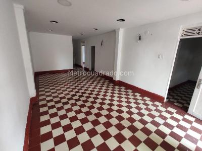 Casa de 4 alcobas en arriendo en El Prado, Barranquilla, 250 m² · foto 2 de 17