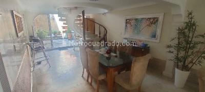 Casa de 5 alcobas en venta en Mejoras Publicas, Bucaramanga, 365 m² · foto 3 de 20