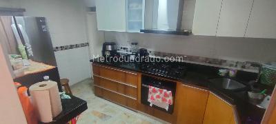 Casa de 5 alcobas en venta en Mejoras Publicas, Bucaramanga, 365 m² · foto 7 de 20