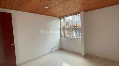 Apartamento de 2 alcobas en arriendo en El Real, Bogotá, 45 m² · foto 2 de 14